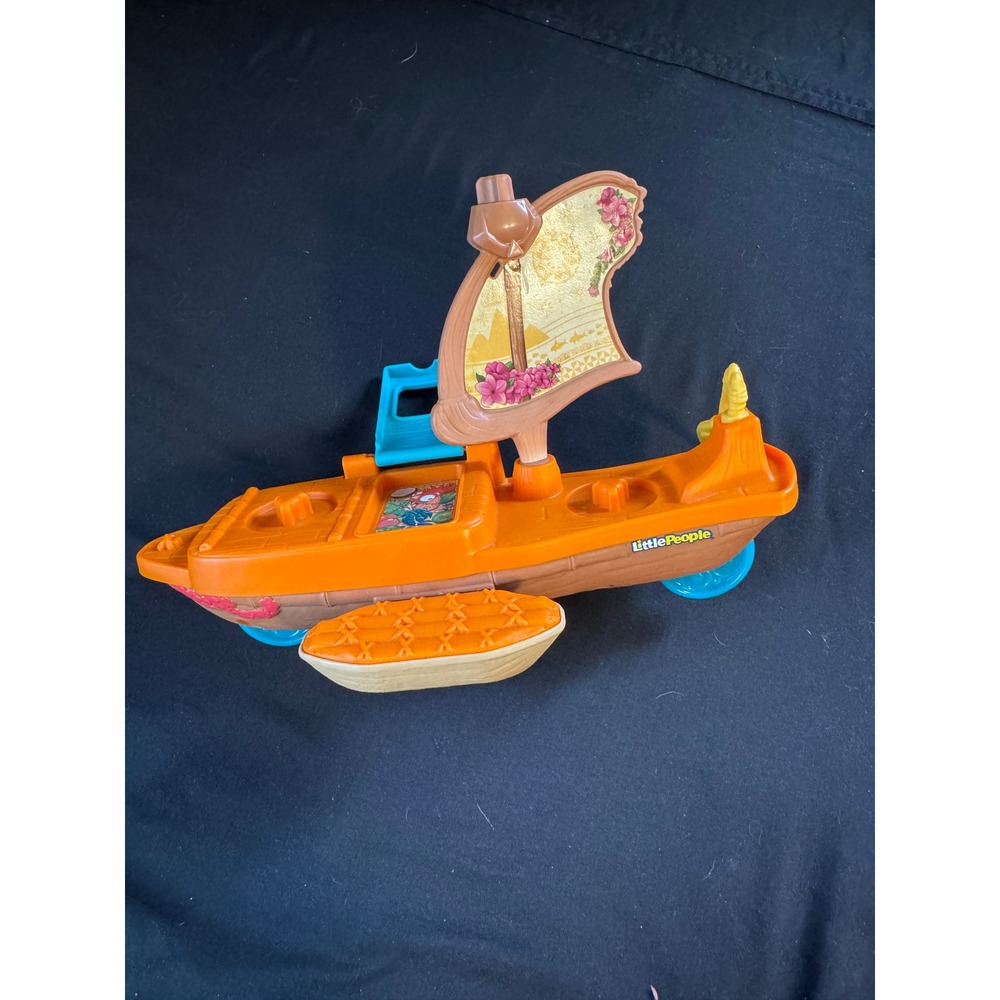 Fisher Price Little People Disney Moana Wayfinding Canoe Boat Toy HNR27 Orange